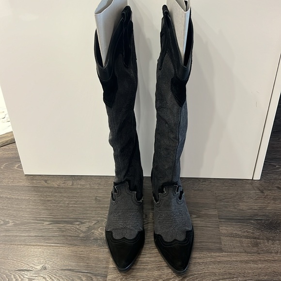 ZARA EMBROIDERED HEELED
COWBOY BOOTS, US size 8 - Picture 5 of 13